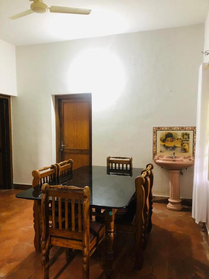 H Villa Nilambūr Buitenkant foto
